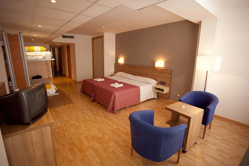 Port Eugeni Hotel Cambrils Buitenkant foto