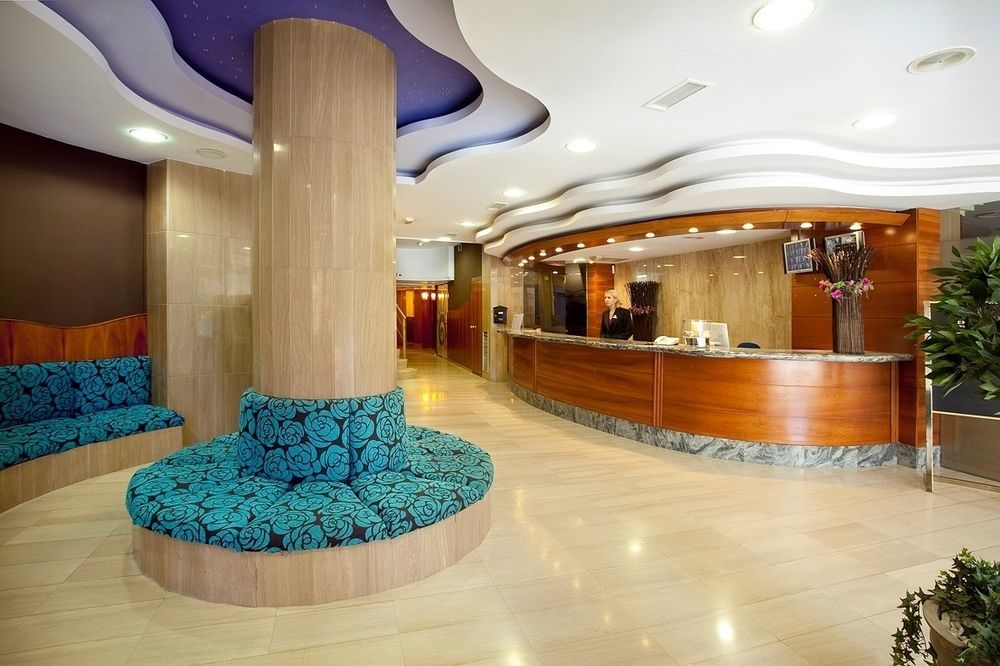 Port Eugeni Hotel Cambrils Buitenkant foto