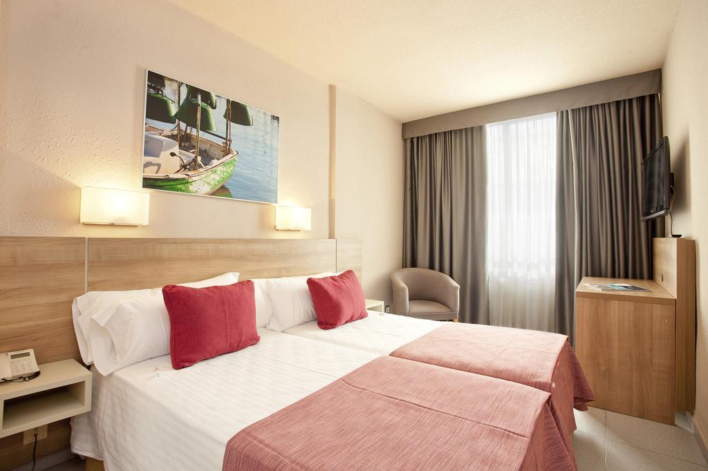 Port Eugeni Hotel Cambrils Buitenkant foto